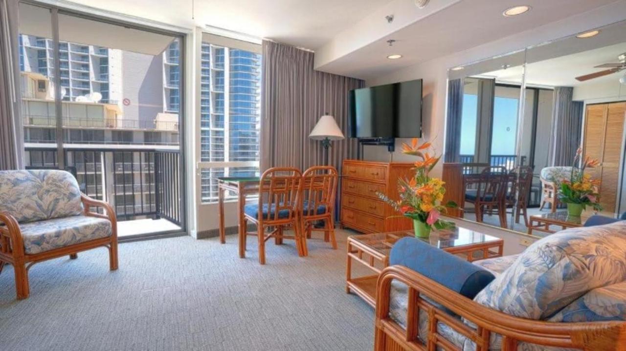 Private Condos In Waikiki, Private Car Rental Included, Beach Gear And Camping Gear Honolulu Exteriör bild